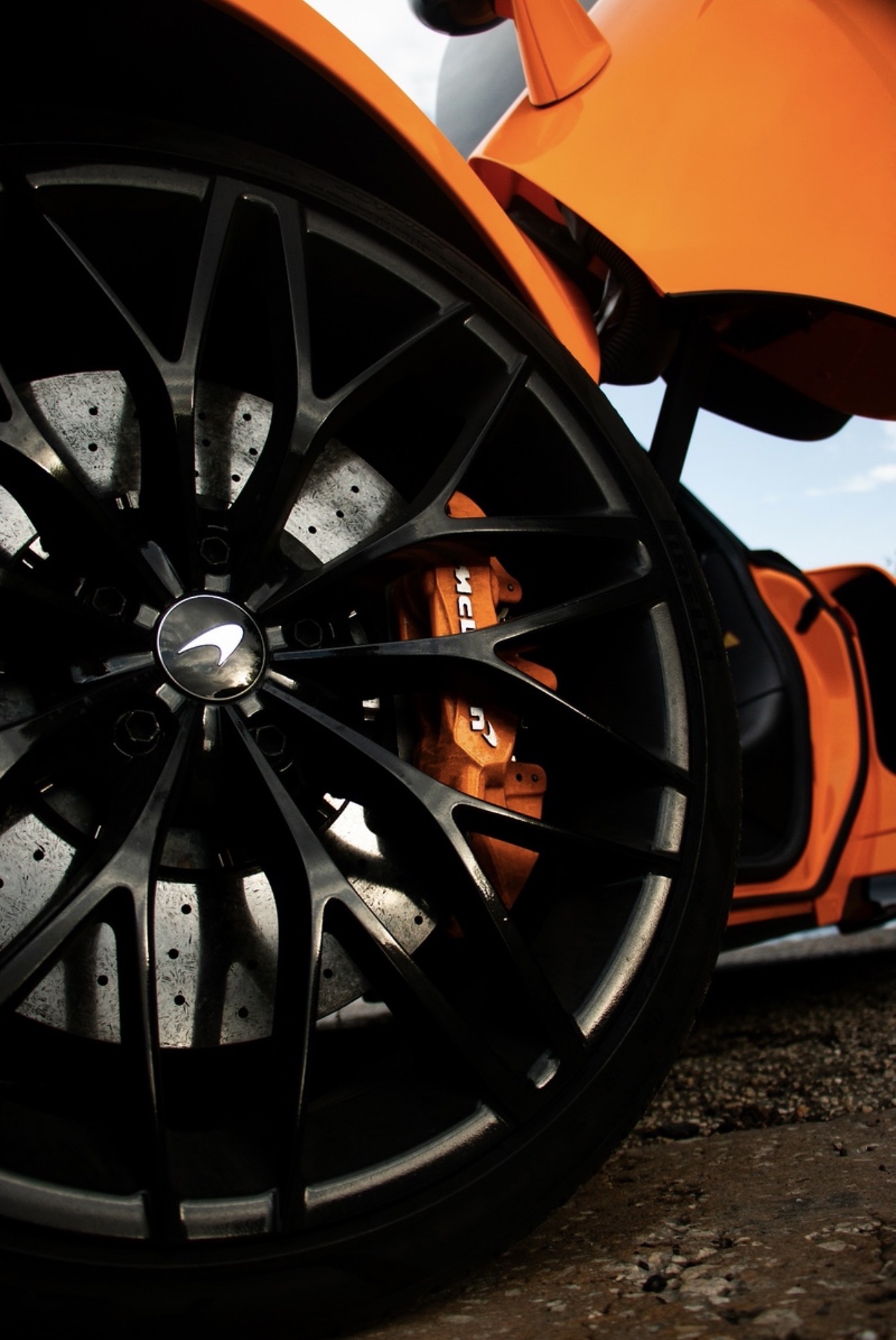 McLaren GTS wheel detail