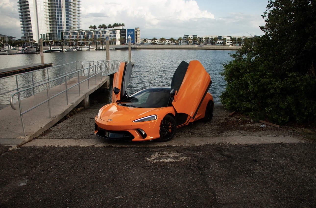 McLaren GTS