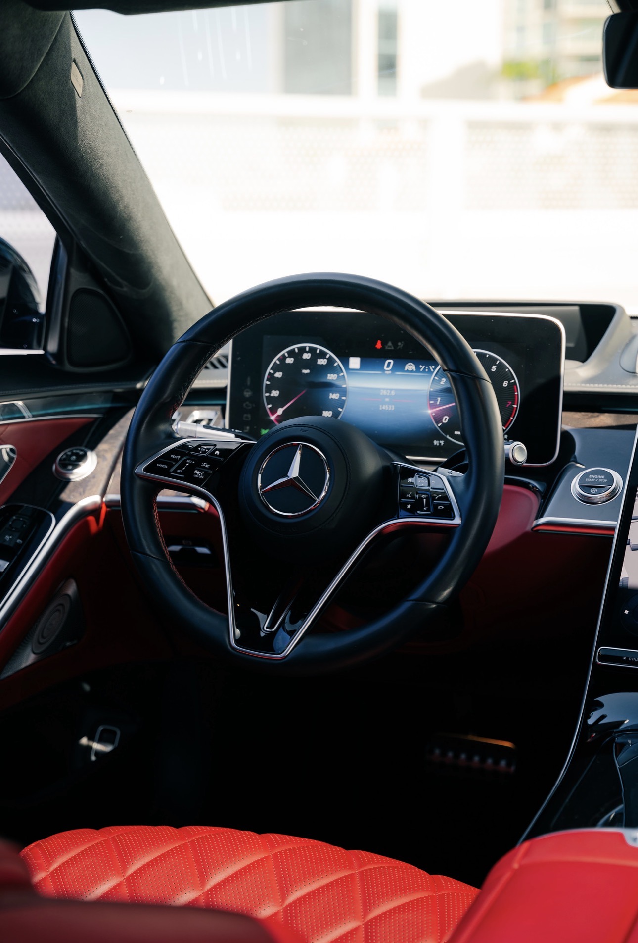 Mercedes S580 driver cockpit